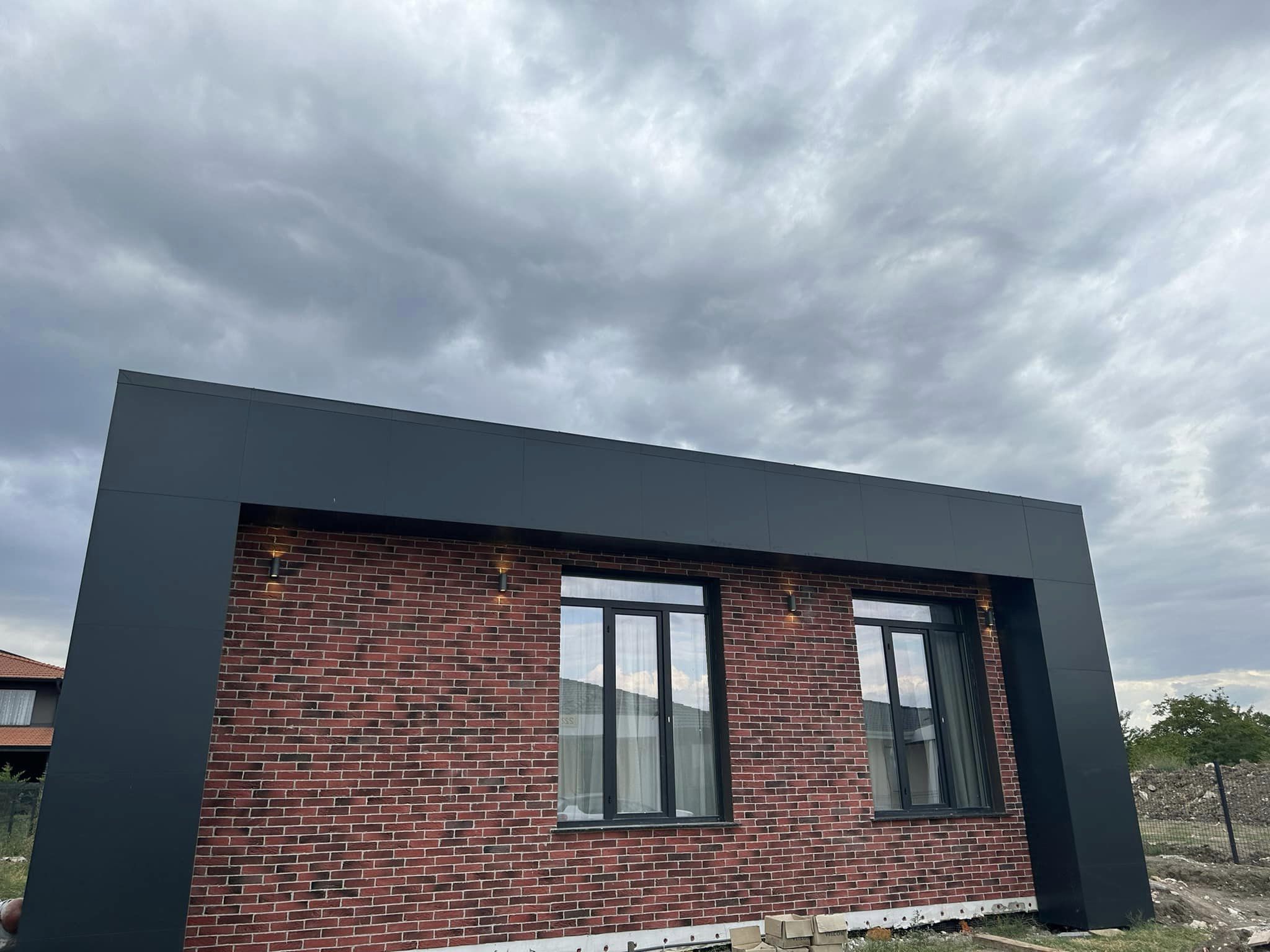 Kъща в затворен комплекс Teres Homes — Вентилируема фасада — Пловдив, България