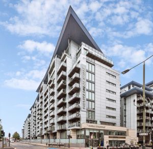 монтаж на еталбонд - сграда 11