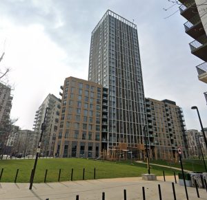 монтаж на еталбонд - сграда 5